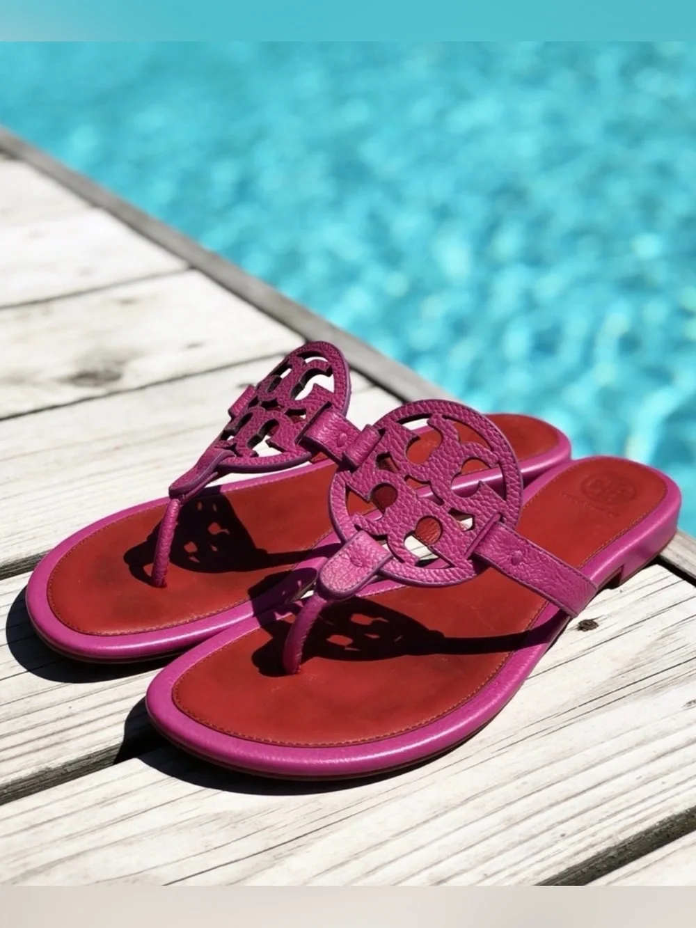 Tory Burch Miller Hot Pink Fuchsia Leather Logo Thong Sandals size 8.5